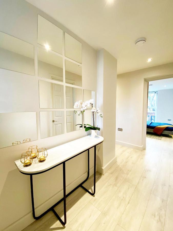 Perfect Central Location- 5 Minutes From Tower Bridge ! 8 Minutes Walk From Tube Londra Esterno foto