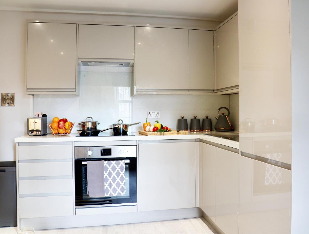 Perfect Central Location- 5 Minutes From Tower Bridge ! 8 Minutes Walk From Tube Londra Esterno foto